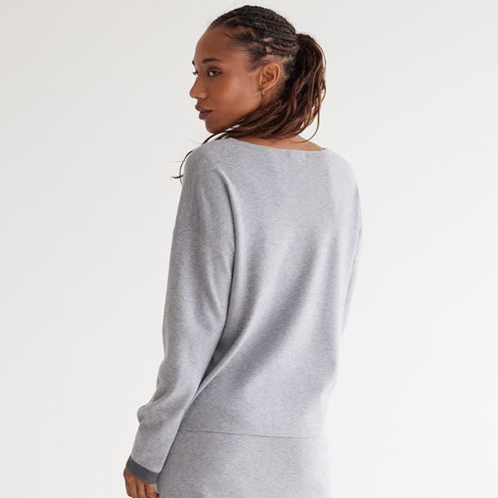 Sz US M Reitmans women Long-Sleeve V-Neck Sweater pullover 48%viscose grey - Picture 2 of 15